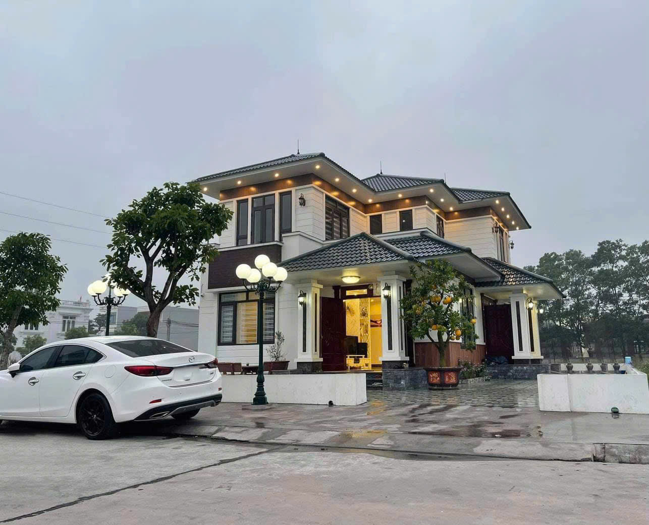 biệt thự nhà vườn 1 tầng mái Thái hình chữ L - BTNV1TMTHCL