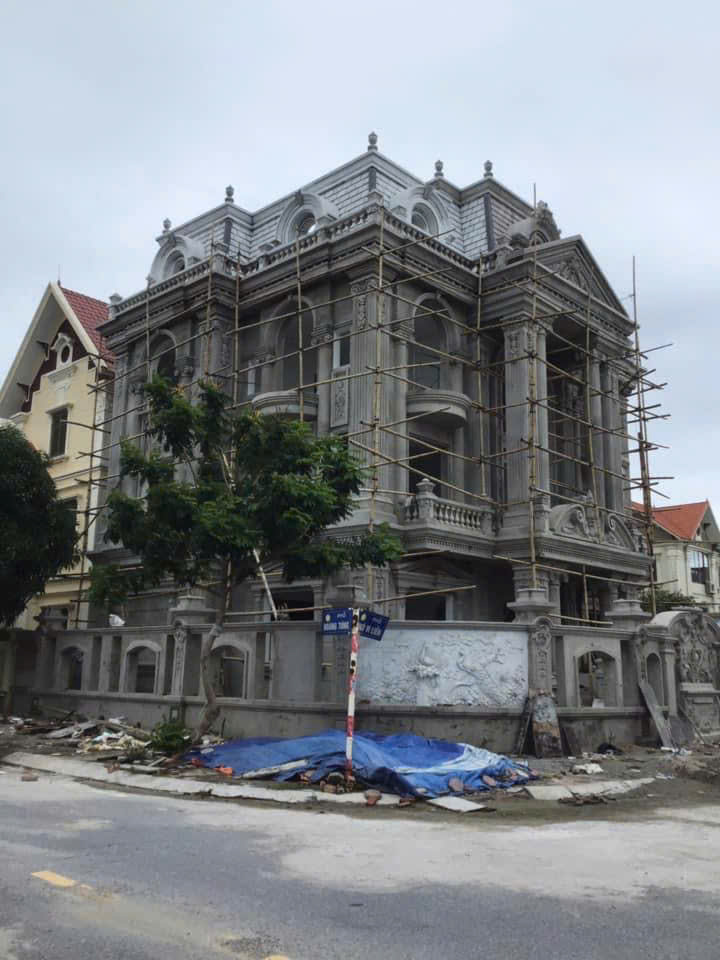 Biệt thự lâu đài cổ điển châu Âu mang phong cách kiểu Pháp - BTLDCDCAMPCKP