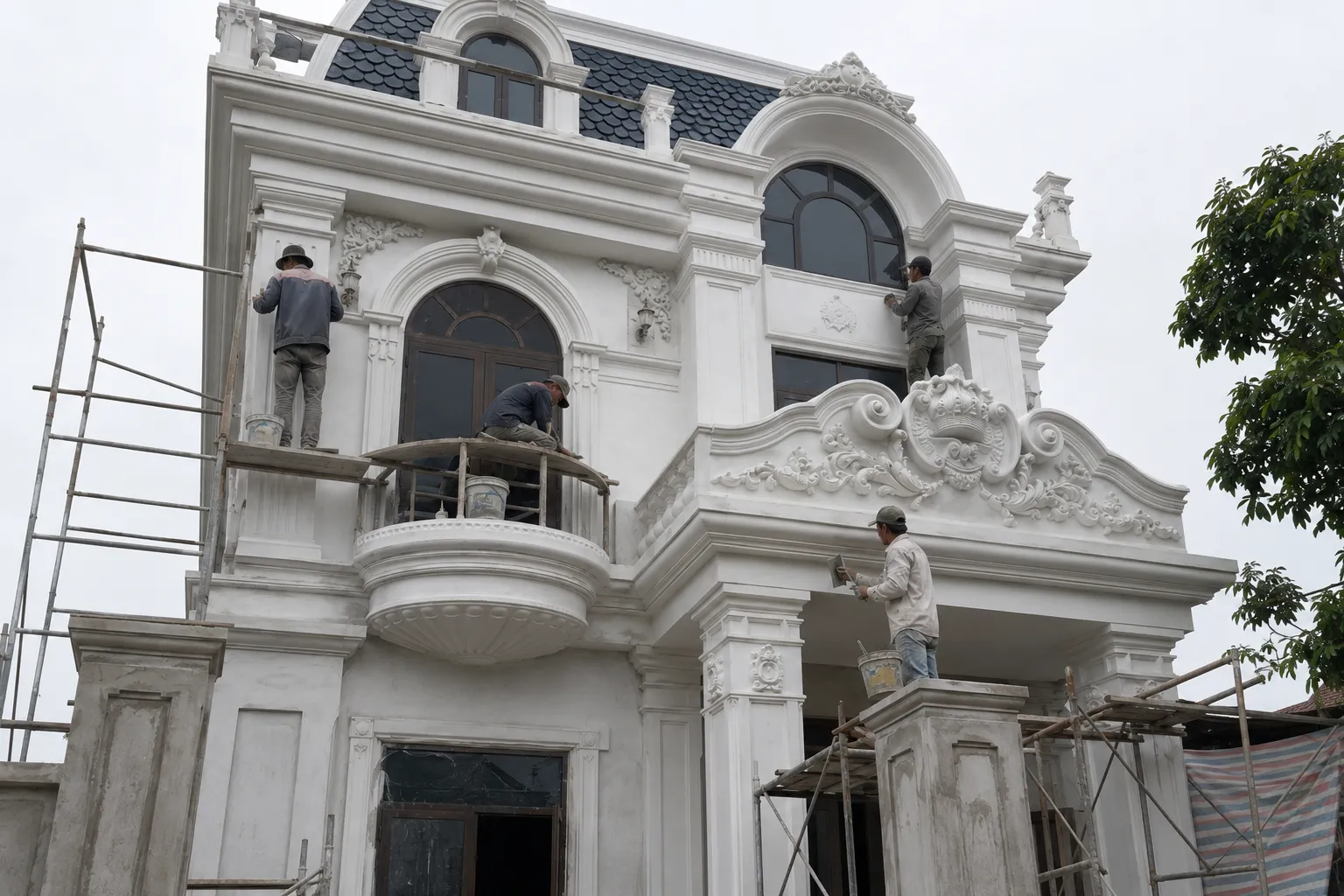 Thi công chi tiết mặt tiền biệt thự tân cổ điển Bắc Ninh