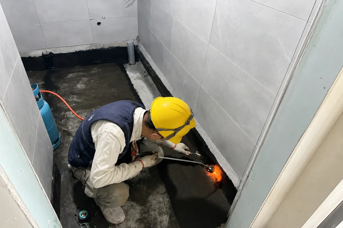 Thi công chống thấm khu vực ẩm ướt tại công trình An Khánh