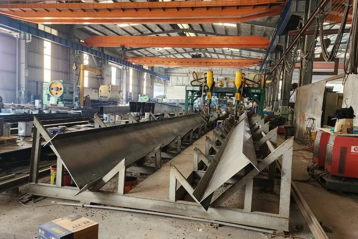 Gia công khung thép nhà tiền chế 3 tầng tại Phú Xuyên
