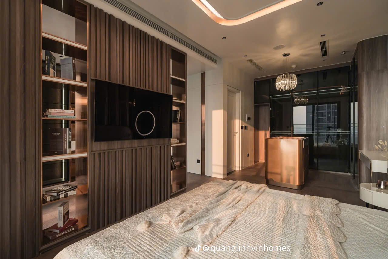 Phòng Ngủ Chung Cư Hiện Đại Nhà Anh Mạnh Ở Vinhomes Smart City - PNCCHDNAMOVSC